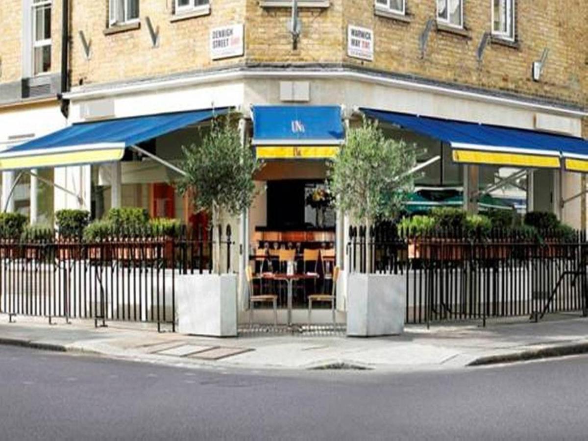 Julian Center Of * Londen
